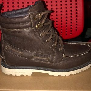 Sperry lug boot